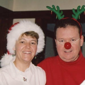 Holiday snapshot of festive Sisan & Michael.